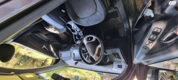יונדאי iX35 4X4 Inspire אוט' 2.0 (163 כ''ס) בנזין 2013 למכירה בראש העין