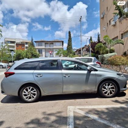 טויוטה אוריס הייבריד TS סטיישן הייבריד אוט' 1.8 (99 כ"ס) בנזין 2018 למכירה ברמת גן