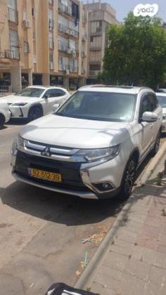 מיצובישי אאוטלנדר Premium אוט' 7 מק' 2.0 (150 כ''ס) בנזין 2016 למכירה בחולון