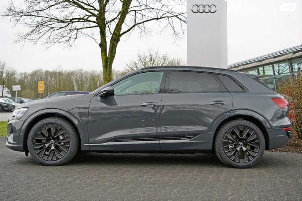 אאודי Q8 4X4 Comfort Luxury אוט' דיזל 3.0 (286 כ''ס) דיזל 2023 למכירה בהרצליה