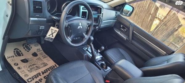 מיצובישי פג'רו קצר 4X4 Dakar אוט' דיזל 5 מק' 3.2 (190 כ''ס) דיזל 2017 למכירה בקרית שמונה