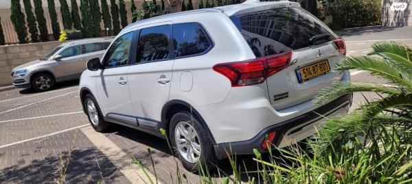 מיצובישי אאוטלנדר Intense אוט' 7 מק' 2.0 (150 כ"ס) בנזין 2019 למכירה בקרית אונו