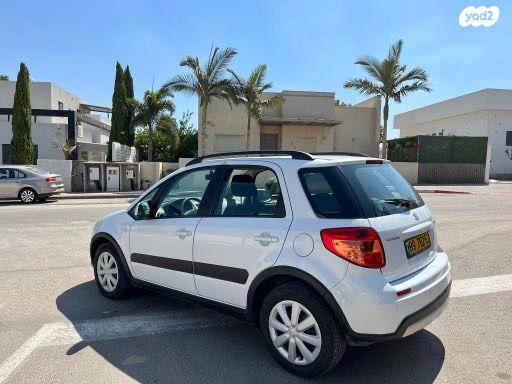 סוזוקי SX4 GLA הצ'בק אוט' 1.6 (120 כ"ס) בנזין 2013 למכירה בשוהם