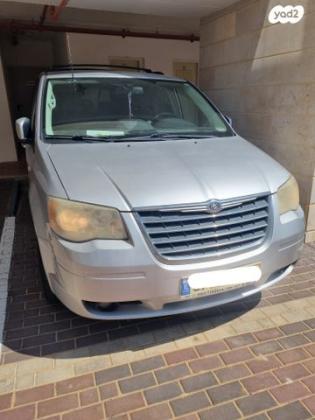 קרייזלר גראנד וויאג'ר Touring אוט' 7 מק' 3.8 (193 כ"ס) בנזין 2010 למכירה בקרית אתא