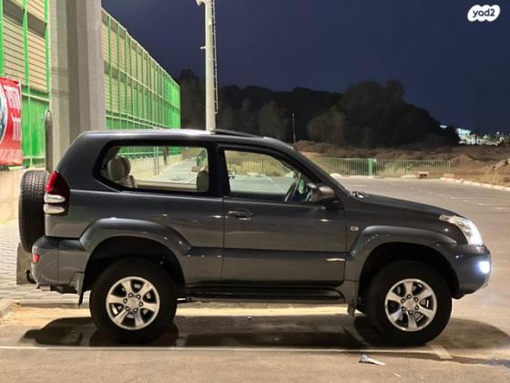 טויוטה לנד קרוזר קצר 4X4 Premium אוט' בנזין 4.0 (250 כ''ס) בנזין 2005 למכירה בבאר שבע