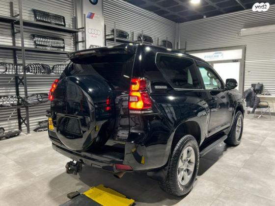 טויוטה לנד קרוזר קצר 4X4 Select 60th אוט' דיזל 3.0 (190 כ''ס) דיזל 2011 למכירה בעספיא