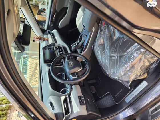 טויוטה היילנדר 4X4 E-Xclusive הייבריד אוט' 7 מק' 2.5 (190 כ''ס) בנזין 2022 למכירה בכרמיאל