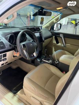 טויוטה לנד קרוזר קצר 4X4 Luxury אוט' דיזל 2.8 (177 כ"ס) דיזל 2018 למכירה בעכו