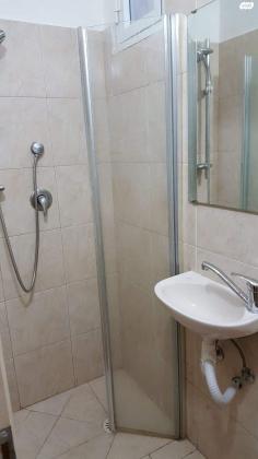 רבי עקיבא 22 (שכונה ד)