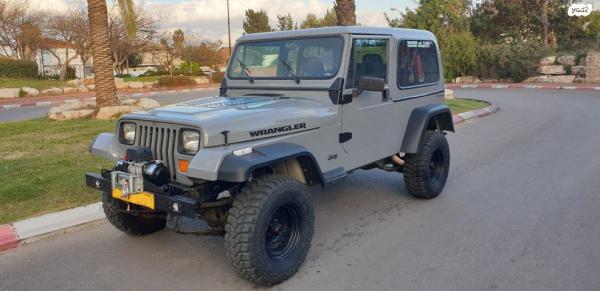 ג'יפ תע''ר סופה ידני ארוך בנזין 3.9 בנזין 1995 למכירה בתל אביב יפו