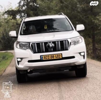 טויוטה לנד קרוזר קצר 4X4 Luxury SWB אוט' 3 דלתות דיזל 2.8 (204 כ''ס) דיזל 2022 למכירה בכפר מנדא