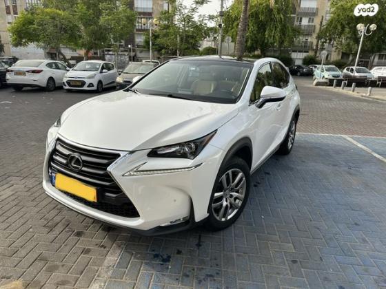 לקסוס NX 4X4 NX200T Premium אוט' 2.0 (238 כ"ס) בנזין 2017 למכירה בבת ים