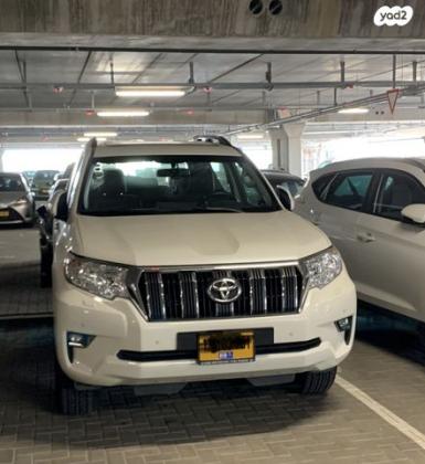 טויוטה לנד קרוזר קצר 4X4 Luxury אוט' דיזל 2.8 (177 כ"ס) דיזל 2018 למכירה בירושלים