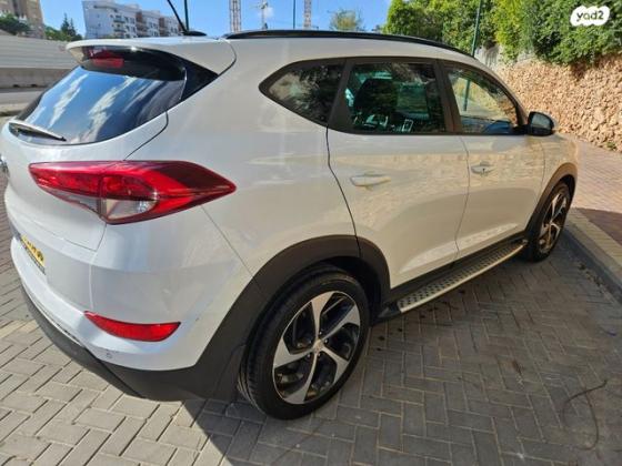 יונדאי טוסון Luxury אוט' בנזין 2.0 (155 כ"ס) בנזין 2018 למכירה בקרית אונו