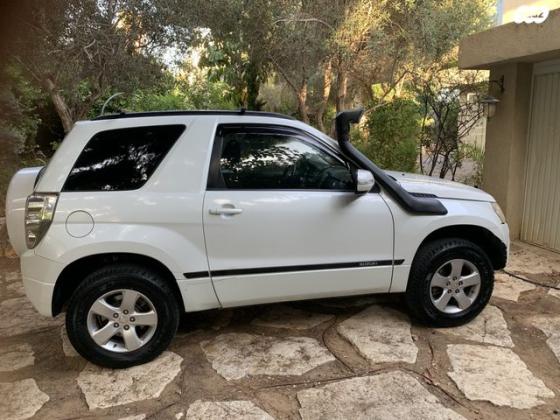 סוזוקי גרנד ויטרה 4X4 JLX-E אוט' 3 דל' 2.4 (166 כ''ס) בנזין 2009 למכירה בקיסריה