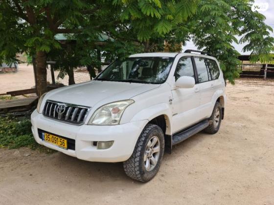 טויוטה לנד קרוזר ארוך 4X4 Luxury אוט' דיזל 8 מק' 3.0 (166 כ''ס) דיזל 2004 למכירה בבאר שבע