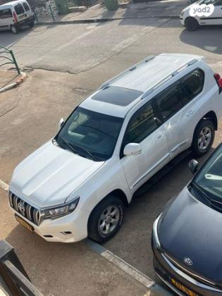 טויוטה לנד קרוזר ארוך 4X4 Luxury אוט' דיזל 7 מק' 3.0 (173 כ''ס) דיזל 2010 למכירה במגאר