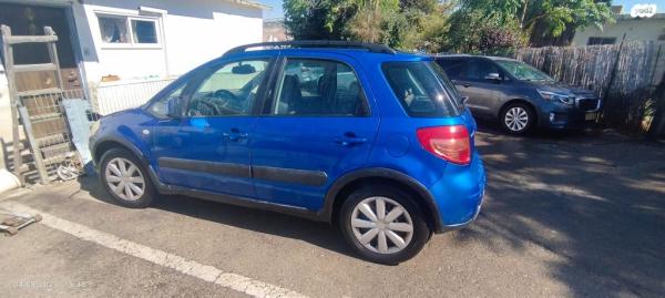 סוזוקי SX4 GLX הצ'בק אוט' 1.6 (120 כ"ס) בנזין 2013 למכירה בגבעת זאב