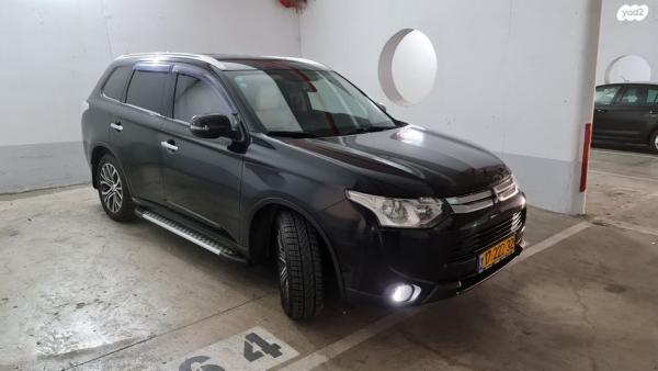 מיצובישי אאוטלנדר Instyle אוט' 7 מק' 2.0 (150 כ"ס) בנזין 2015 למכירה במודיעין מכבים רעות