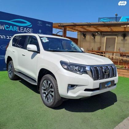 טויוטה לנד קרוזר ארוך Limited אוט' 7 מק' דיזל 5 דל' 2.8 (204 כ"ס) דיזל 2023 למכירה בכפר סבא