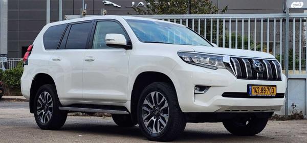 טויוטה לנד קרוזר ארוך Limited אוט' 7 מק' דיזל 5 דל' 2.8 (204 כ"ס) דיזל 2022 למכירה בחיפה