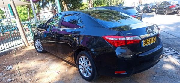 טויוטה קורולה GLI-FL אוט' 1.6 (132 כ''ס) [2013-2016] בנזין 2014 למכירה בנתניה