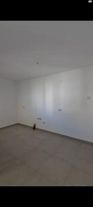 דבורה עומר 5