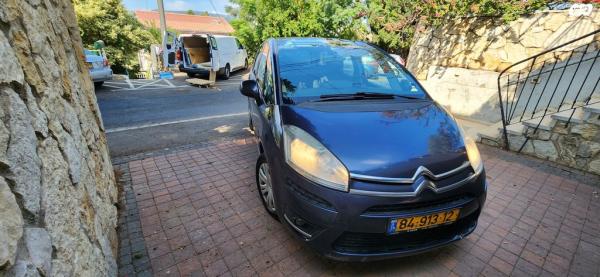 סיטרואן C4 פיקאסו SX רובוטית 7 מק' 1.6 (156 כ''ס) בנזין 2013 למכירה בקרית טבעון