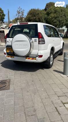 טויוטה לנד קרוזר ארוך 4X4 Luxury אוט' דיזל 8 מק' 3.0 (166 כ''ס) דיזל 2008 למכירה בתל אביב יפו