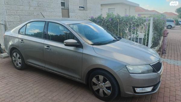 סקודה ראפיד Ambition אוט' 1.4 (125 כ"ס) בנזין 2016 למכירה בעלי זהב