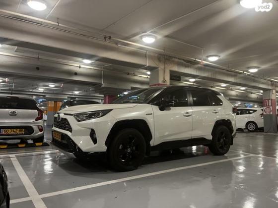 טויוטה RAV4 הייבריד E-motion הייבריד אוט' 2.5 (178 כ''ס) בנזין 2020 למכירה ברמת גן