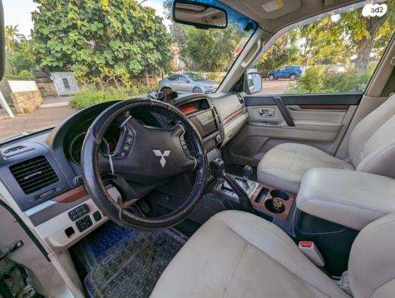 מיצובישי פג'רו ארוך 4X4 Dakar אוט' דיזל 7 מק' 3.2 (170 כ''ס) דיזל 2008 למכירה בתל מונד