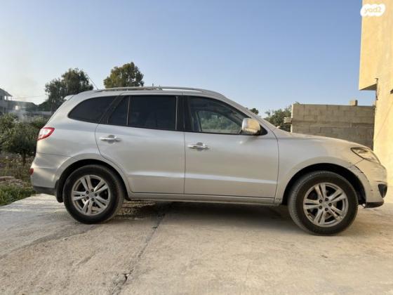 יונדאי סנטה פה 4X4 Luxury אוט' דיזל 7 מק' 2.2 (197 כ''ס) דיזל 2011 למכירה בבאר שבע