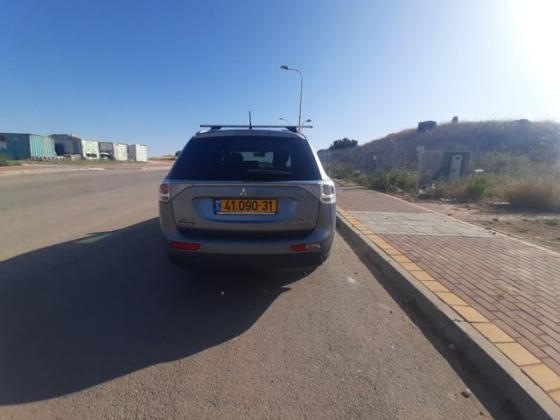 מיצובישי אאוטלנדר Instyle אוט' 7 מק' 2.0 (150 כ"ס) בנזין 2014 למכירה בבני דקלים