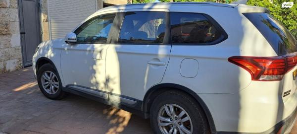 מיצובישי אאוטלנדר Intense אוט' 7 מק' 2.0 (150 כ"ס) בנזין 2017 למכירה ברעננה