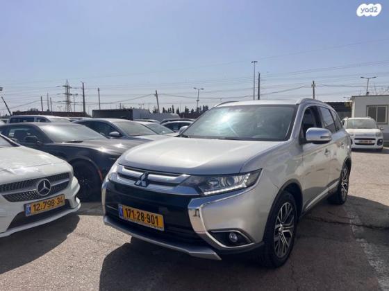 מיצובישי אאוטלנדר Instyle אוט' 7 מק' 2.0 (150 כ"ס) בנזין 2018 למכירה בחולון