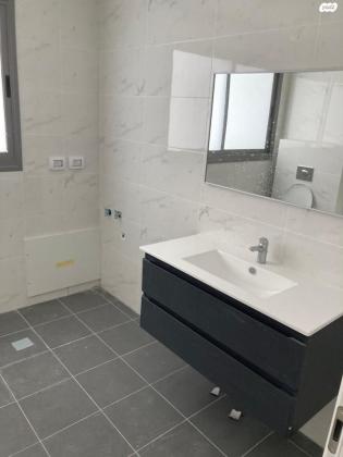 הגאולה 23 (שרת)