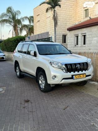 טויוטה לנד קרוזר ארוך 4X4 Select AC אוט' דיזל 7 מק' 3.0 (190 כ''ס) דיזל 2014 למכירה בכפר אדומים