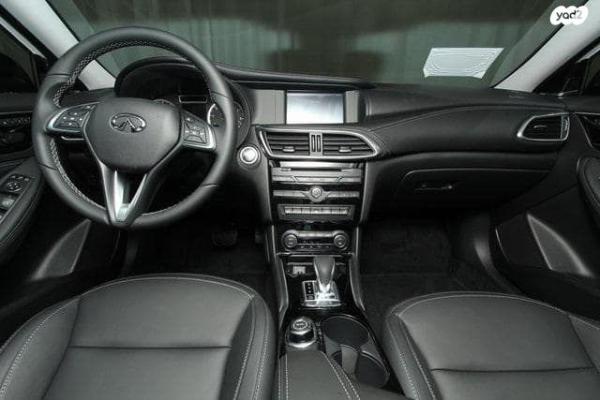 אינפיניטי QX30 Luxury Tech אוט' 2.0 (211 כ''ס) בנזין 2020 למכירה ברמת השרון