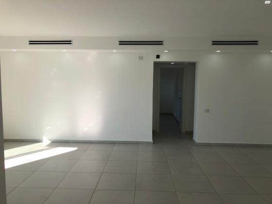 האישה העברייה 8