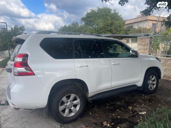 טויוטה לנד קרוזר ארוך 4X4 Luxury אוט' דיזל 7 מק' 2.8 (177 כ"ס) דיזל 2016 למכירה בנהריה