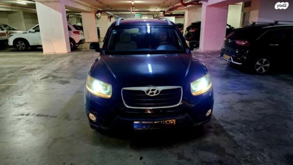 יונדאי סנטה פה 4X4 Luxury אוט' בנזין 7 מק' 2.3 (174 כ''ס) בנזין 2010 למכירה בפתח תקווה