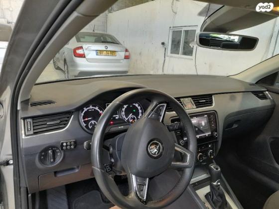 סקודה אוקטביה Ambition אוט' 1.5 (150 כ''ס) בנזין 2019 למכירה ב