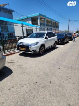 מיצובישי אאוטלנדר Premium אוט' 7 מק' 2.0 (150 כ''ס) בנזין 2017 למכירה בטבריה