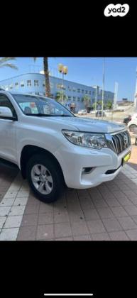 טויוטה לנד קרוזר קצר 4X4 Luxury אוט' דיזל 2.8 (177 כ"ס) דיזל 2020 למכירה בראשון לציון
