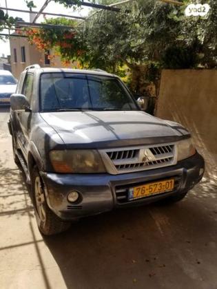 מיצובישי פג'רו קצר 4X4 Limited אוט' דיזל 5 מק' 3.2 (160 כ''ס) דיזל 2005 למכירה במגאר