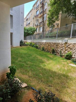 הבוסתן 10 (שרת)