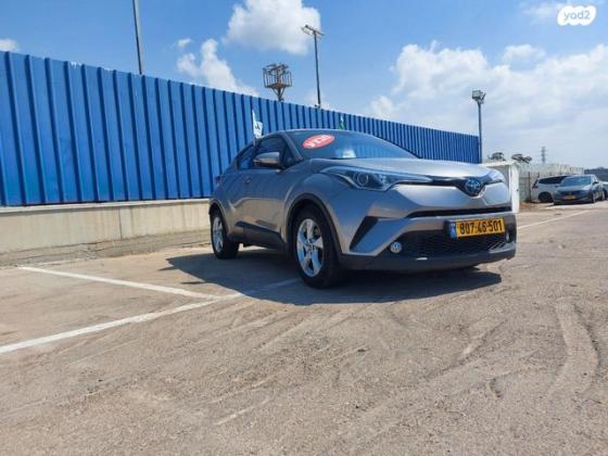 טויוטה C-HR Club הייבריד אוט' 1.8 (98 כ''ס) בנזין 2019 למכירה בהרצליה