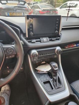 טויוטה RAV4 ארוך 4X4 Experience אוט' 2.0 (175 כ''ס) בנזין 2019 למכירה בחיפה