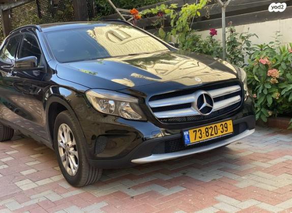 מרצדס GLA GLA200 Style אוט' 1.6 (156 כ"ס) בנזין 2017 למכירה בטירה